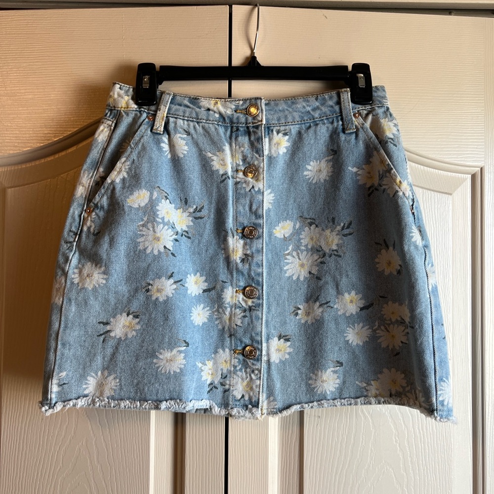 Wild Fable Daisy Print Jean Button-Up Skirt - Size 6